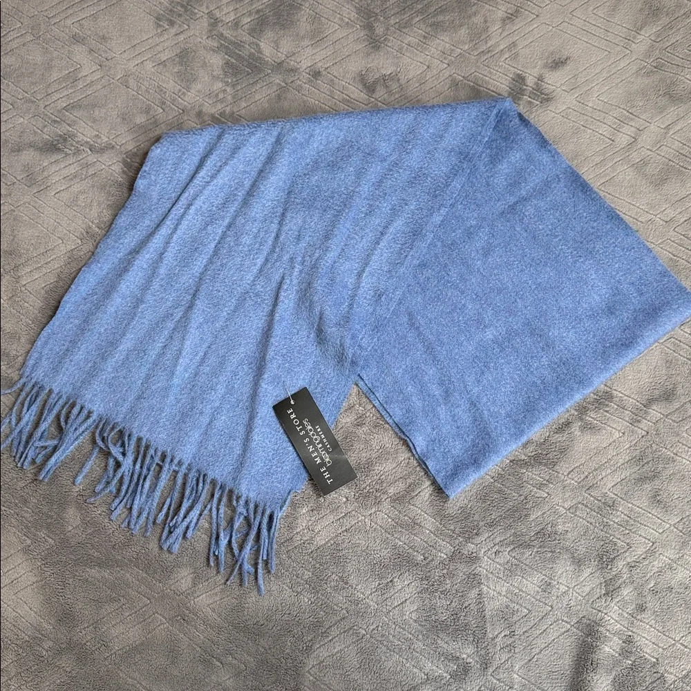 NWT Bloomingdale’s Cashmere Fringe Trim Scarf Mystical Blue Heather